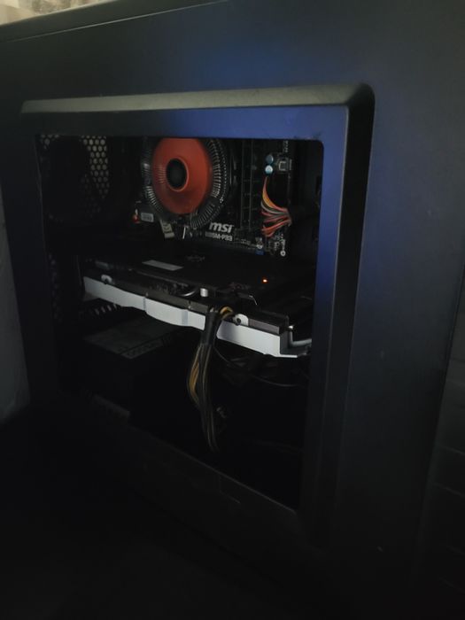 Vând pc gaming medium level