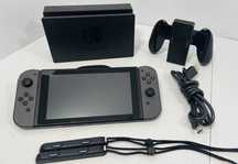 Пълен комплект Nintendo Switch - Gray 32 GB + НОВ Protective case
