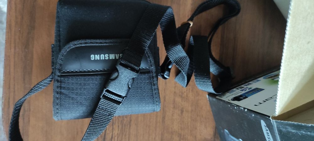 Цифровая видеокамера