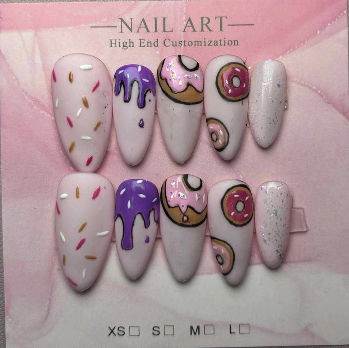 Изкуствени нокти