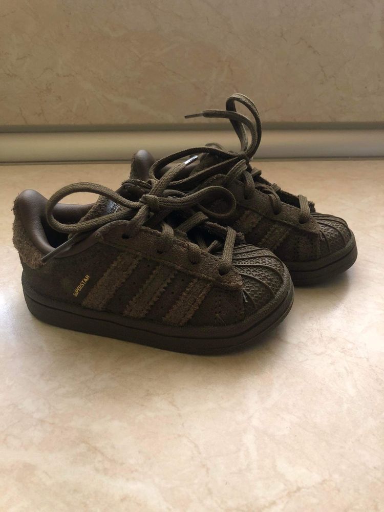 Adidas Superstar + подарък