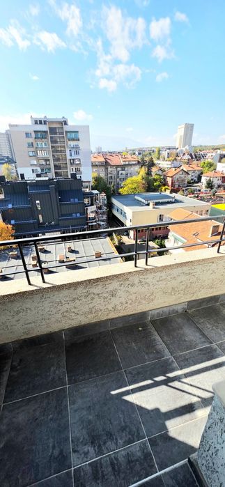 Продава се Двустаен апартамент в София, Изток - 70 кв.м за 4572 €/кв.м - Снимка #2