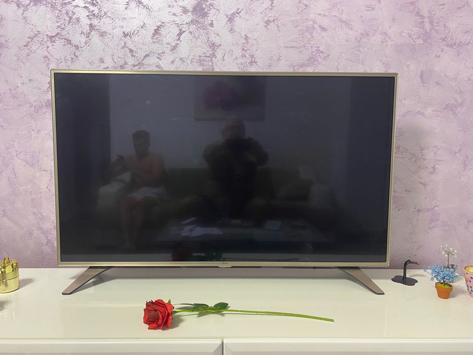 Tv led Smart Lg , ful hd ,diagonala 123 cm