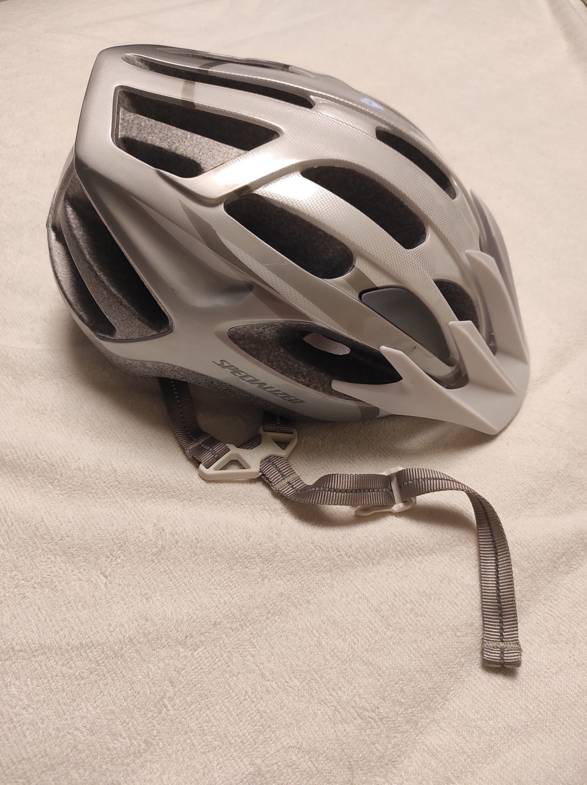 Дамска / детска каска Specialized Sierra – 50-58 см