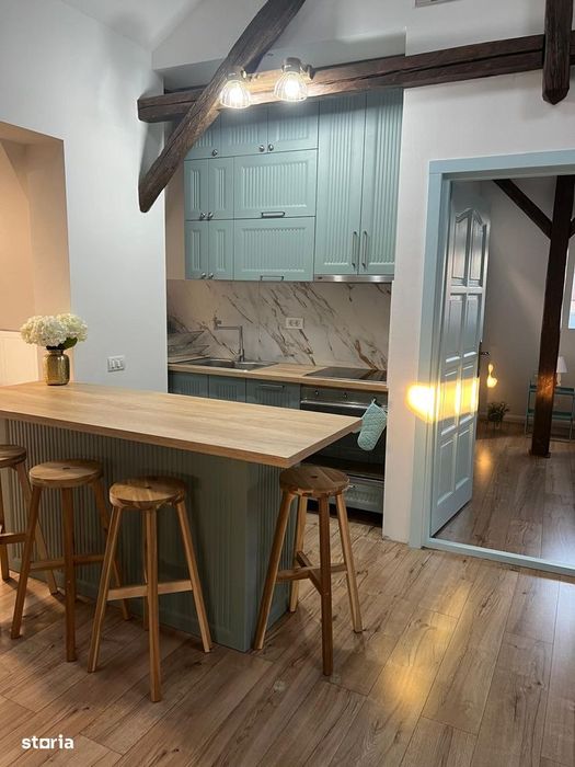 V.Lucaciu, casa caramida