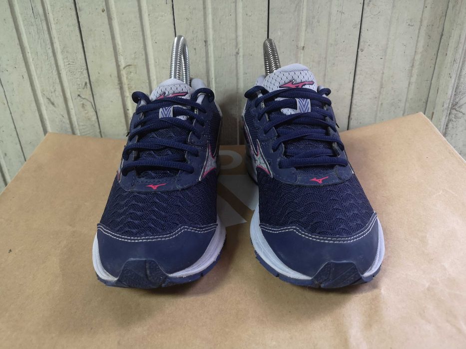 ''Mizuno Wave Rider 21 Gore-Tex''оригинални маратонки 37 номер