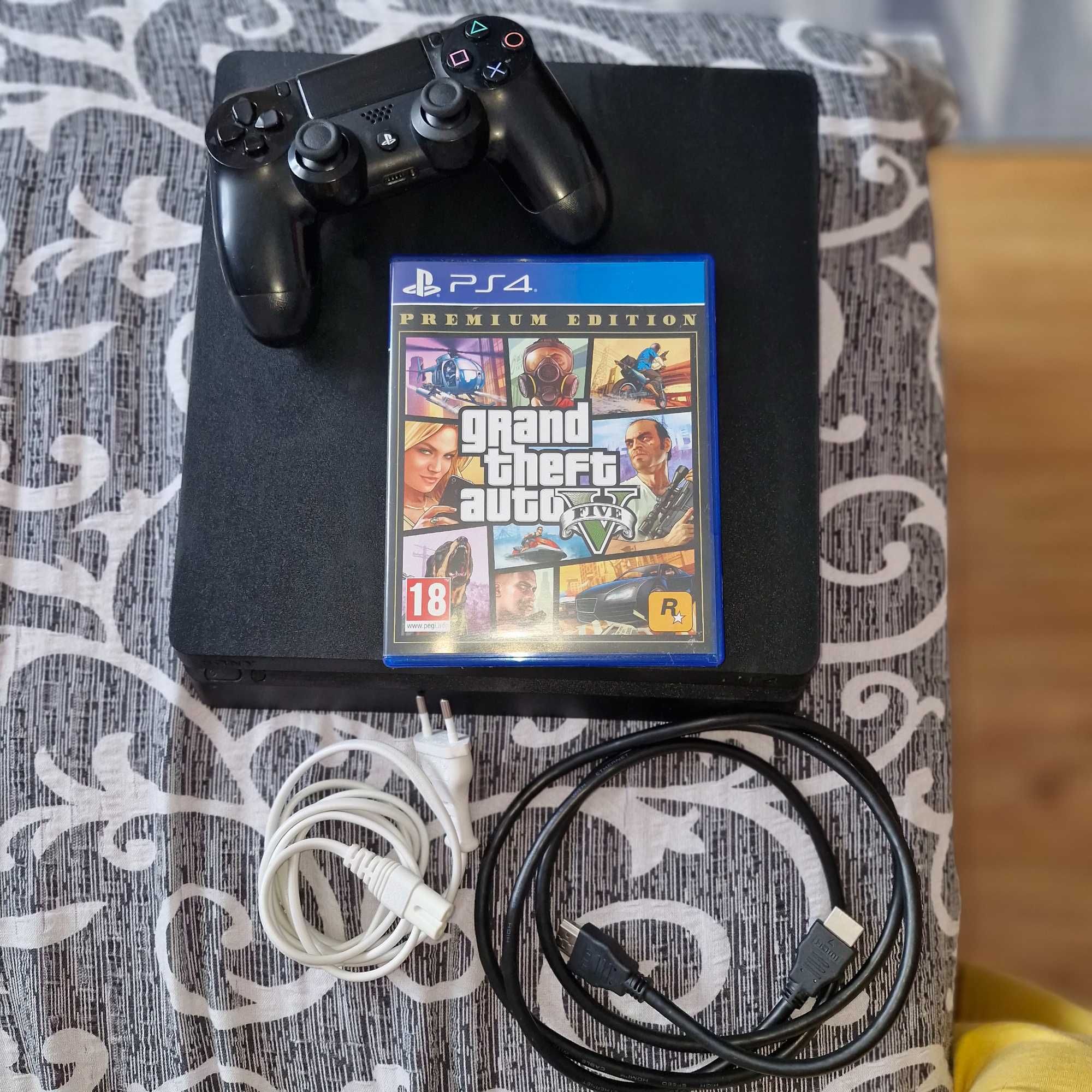 Продавам PLAY STATION  4