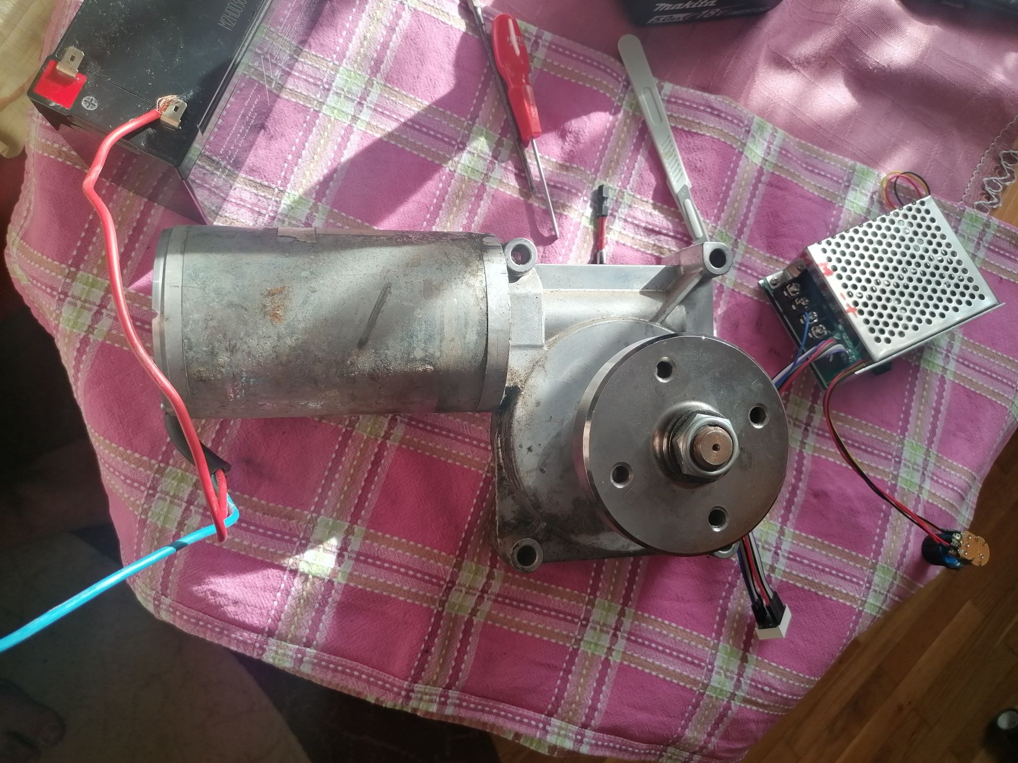 Vindm motor cu reductor - 24v