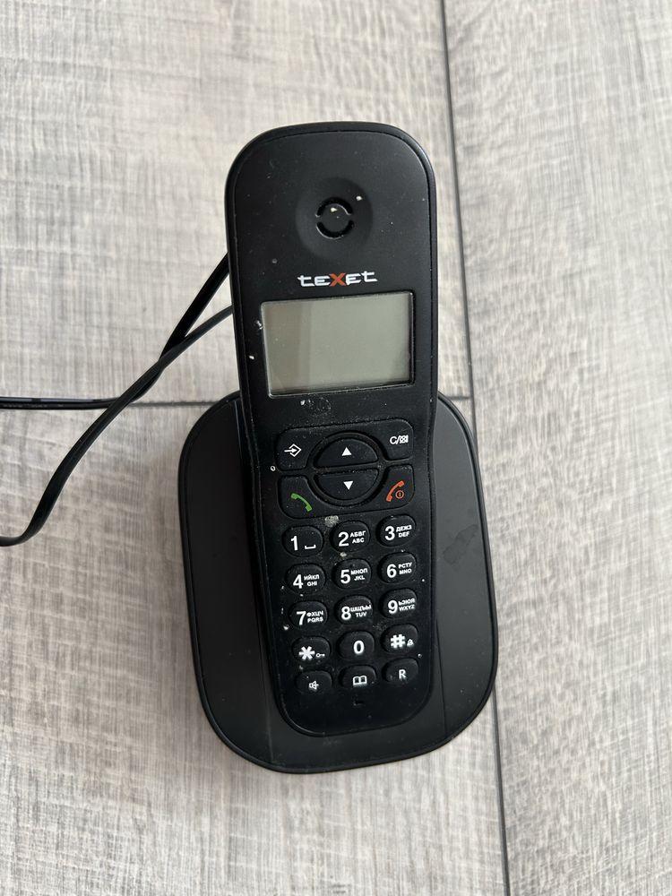 Телефоны стационарные Panasonic и Texet