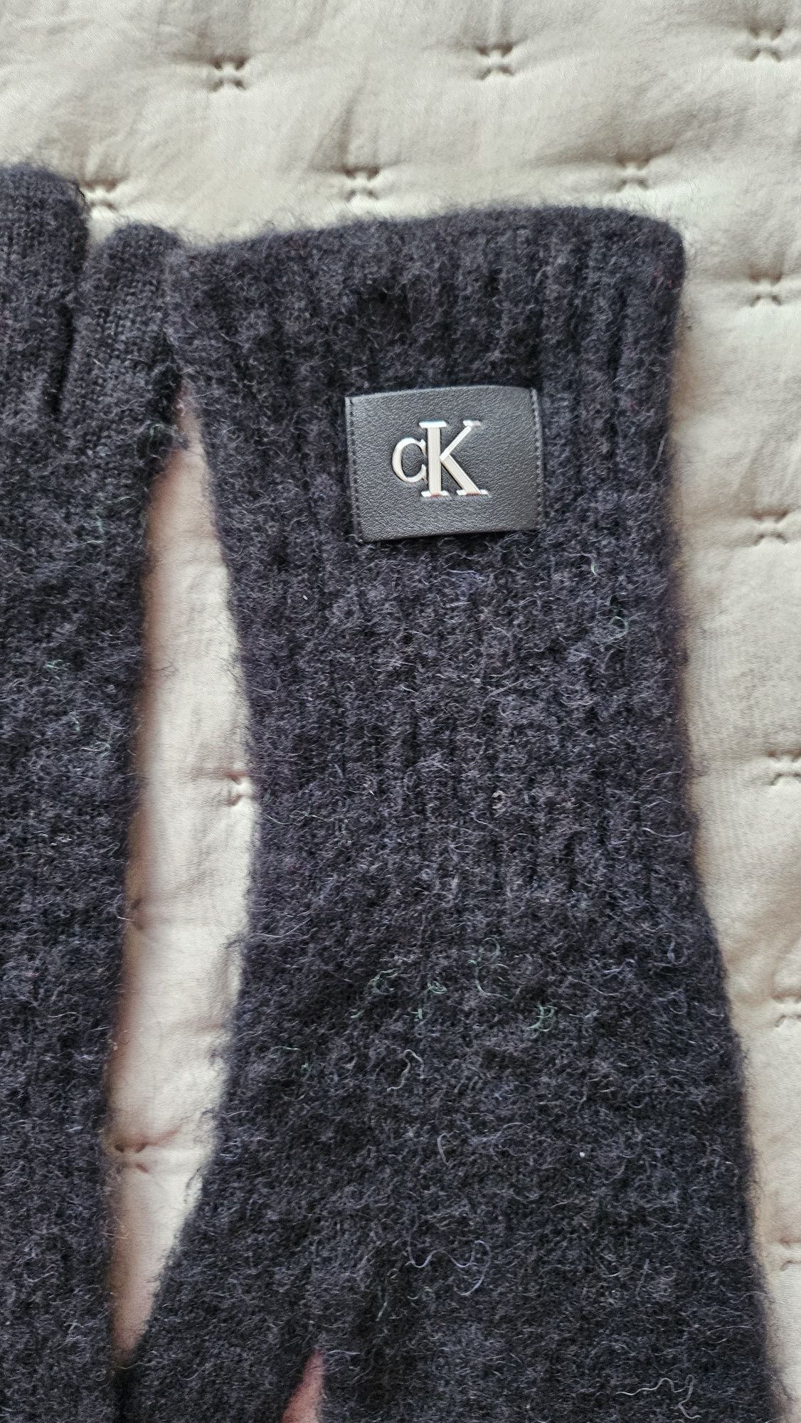 Въпнени ръкавици Calvin Klein