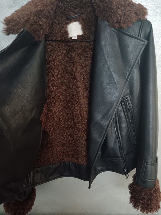 Geaca de piele îmblănita superba hm model oversize recomand pana la M