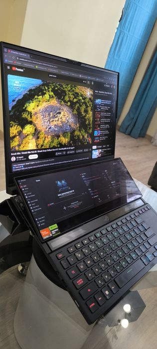 Asus rog Zephyrus Duo 16 (GX650p)