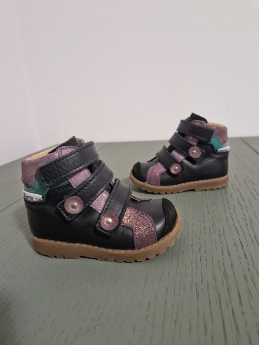 Ghete ortopedice Mrugala Porto, marime 19