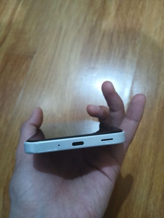 Samsung   A 16 ..
