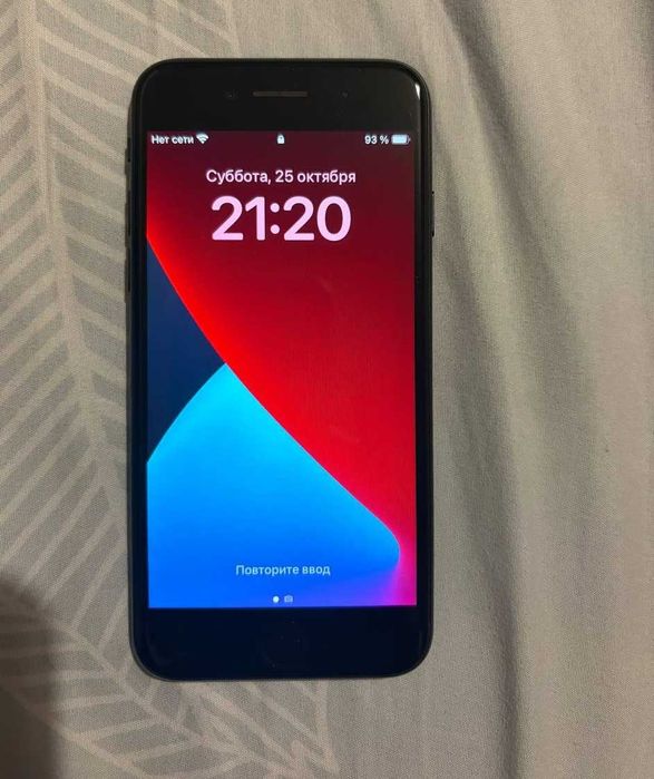 Iphone se 2020 в идеальном состоянии 128gb