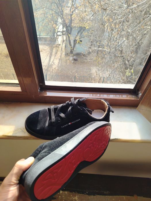 Labuten oyoq kiyim 100% orginal