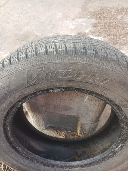 Продаю зимние шины