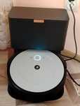 Aspiratorul robot iRobot Roomba i3 cu conexiune Wi-Fi, impecabil,
