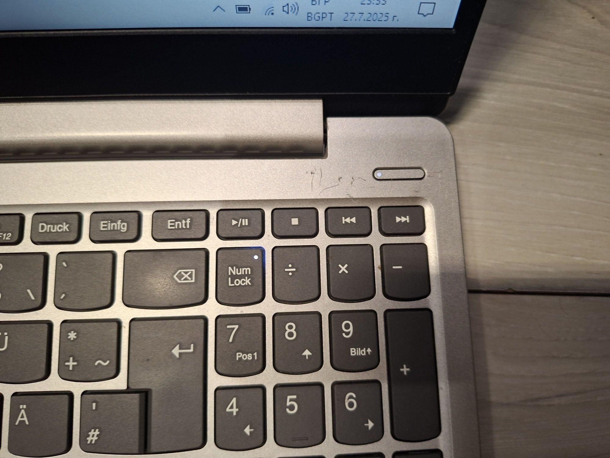 Lenovo ideapad 330s-i5 8250u/8гб/256гб м.2+1 TB хард