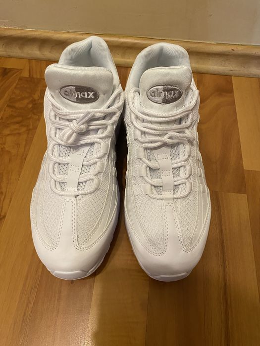 Vand papuci airmax albi