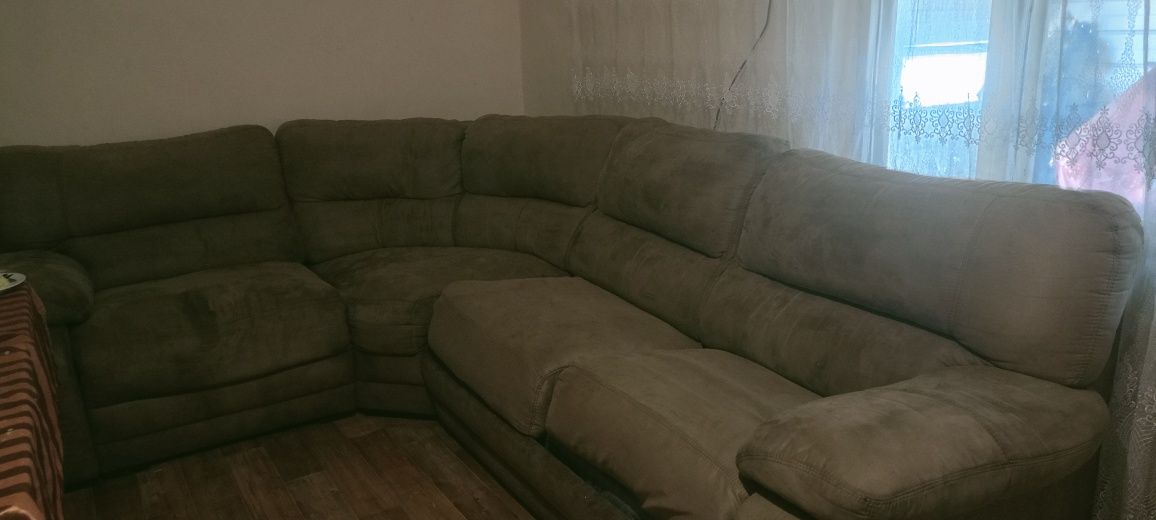 Мебель  б/у продам срочно