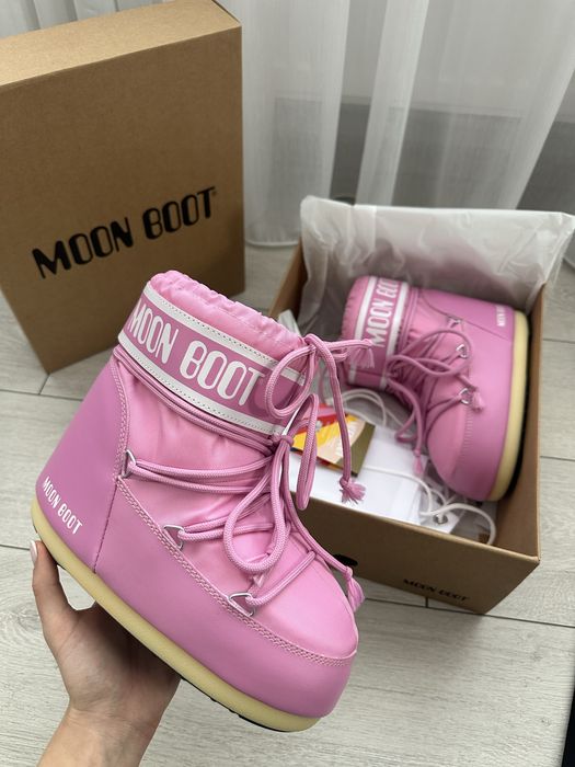 Moon Boot Roz ….