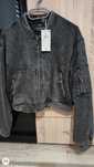 Vând geaca denim