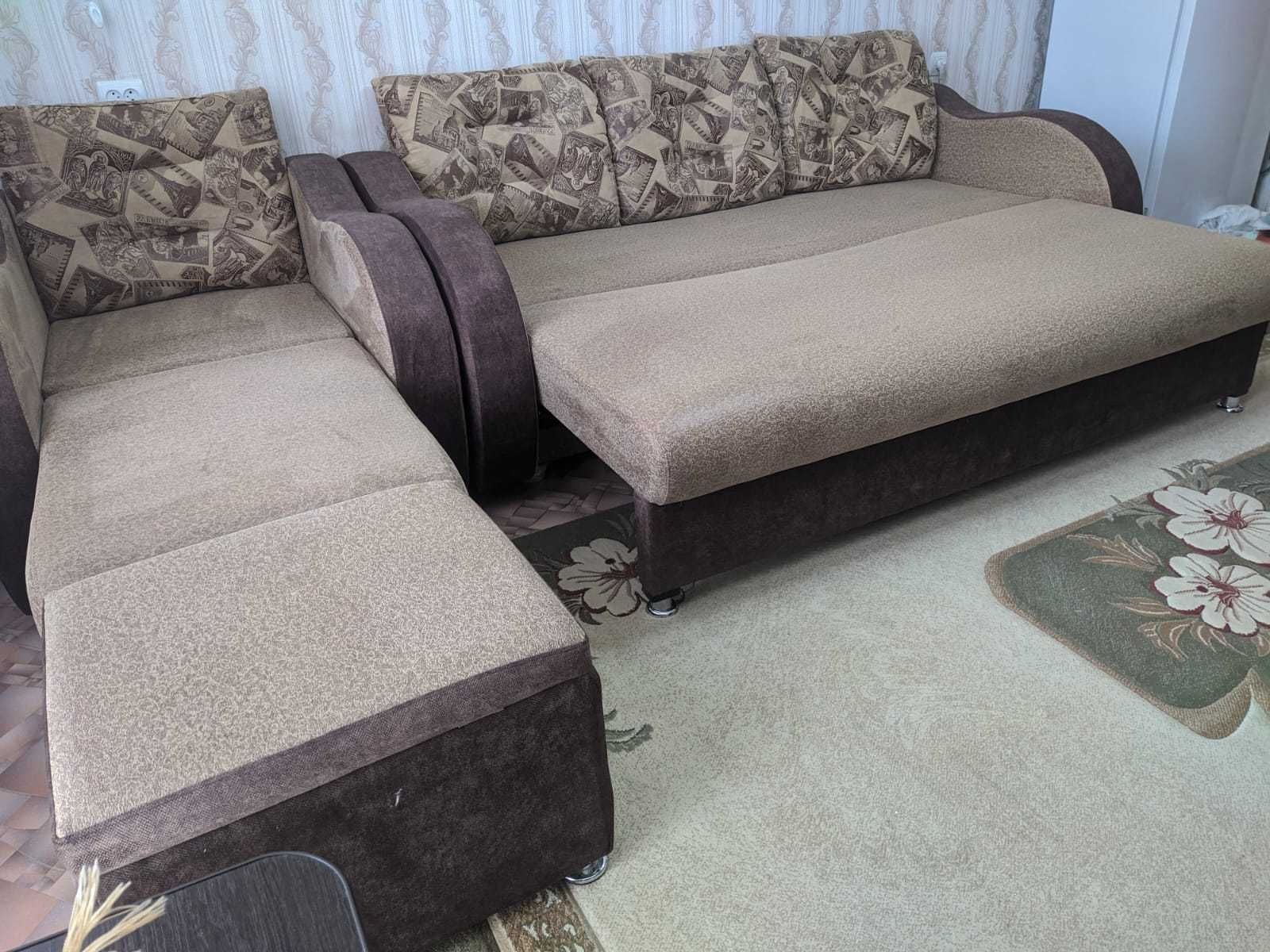 Продам мягкую мебель: диван и кресло-кровать
