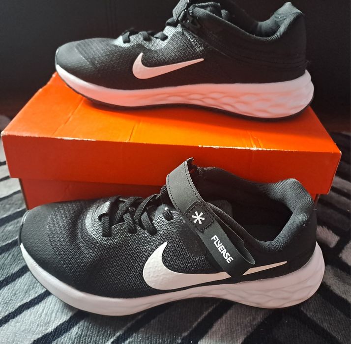 Adidasi nike originali