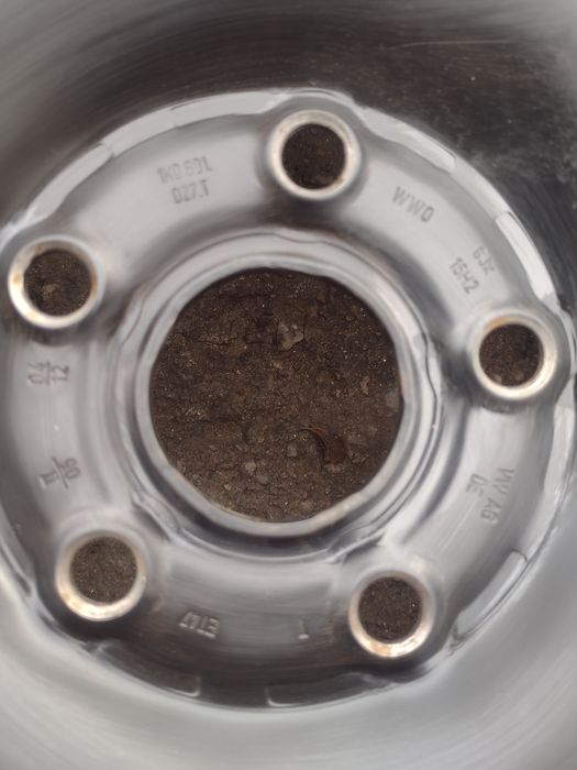 Зимен комплект 15-5х112 ЕТ47 6j Шкода Октавия 2