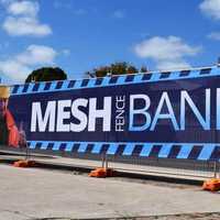 Mesh (banner perforat) - ideal pentru expunerea in exterior!