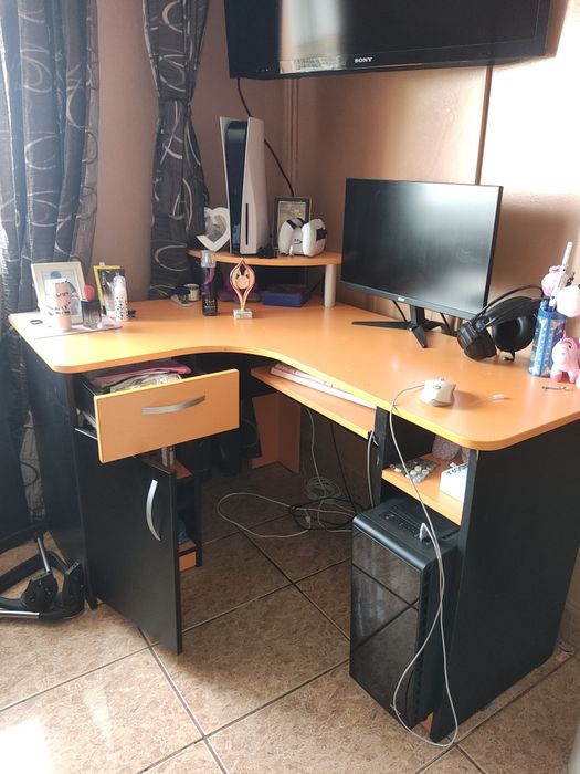 Vând birou calculator second hand