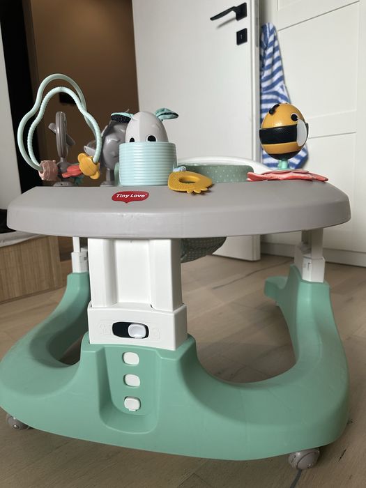 Активен център за игра (проходилка) Tiny love +бонус музикално килимче