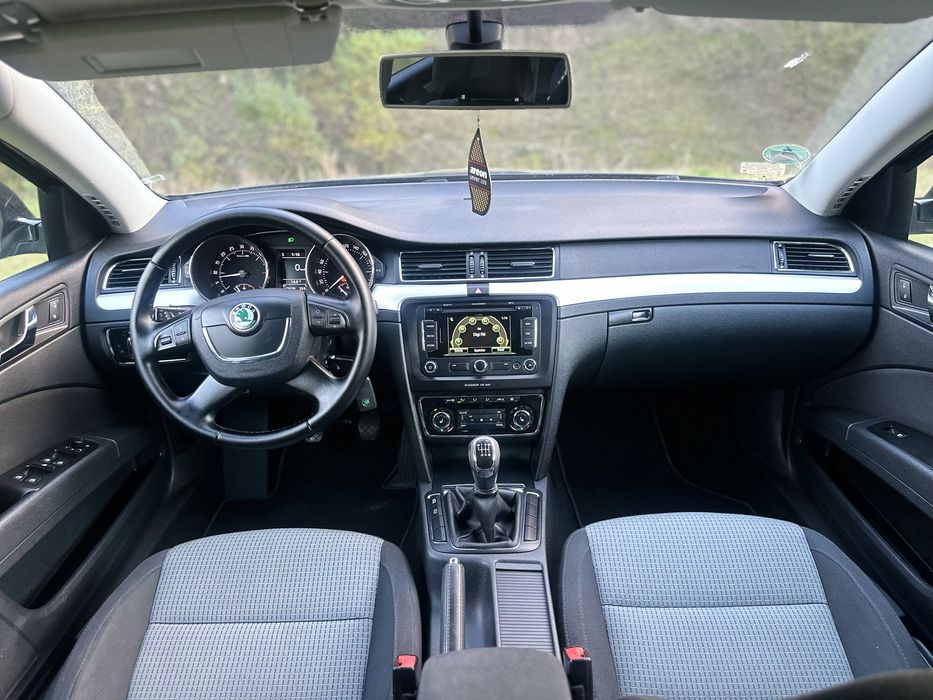 Skoda superb 2.0 diesel 143 CP