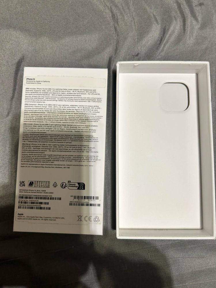 iPhone 14 син цвят