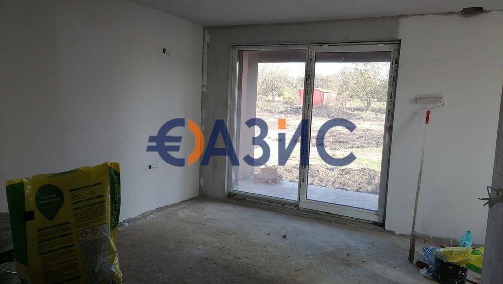 Къща 2-етажна и двор в село Полски Извор, общ. Камено, обл. Бургас,