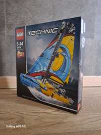 LEGO-42074_Състезателна яхта