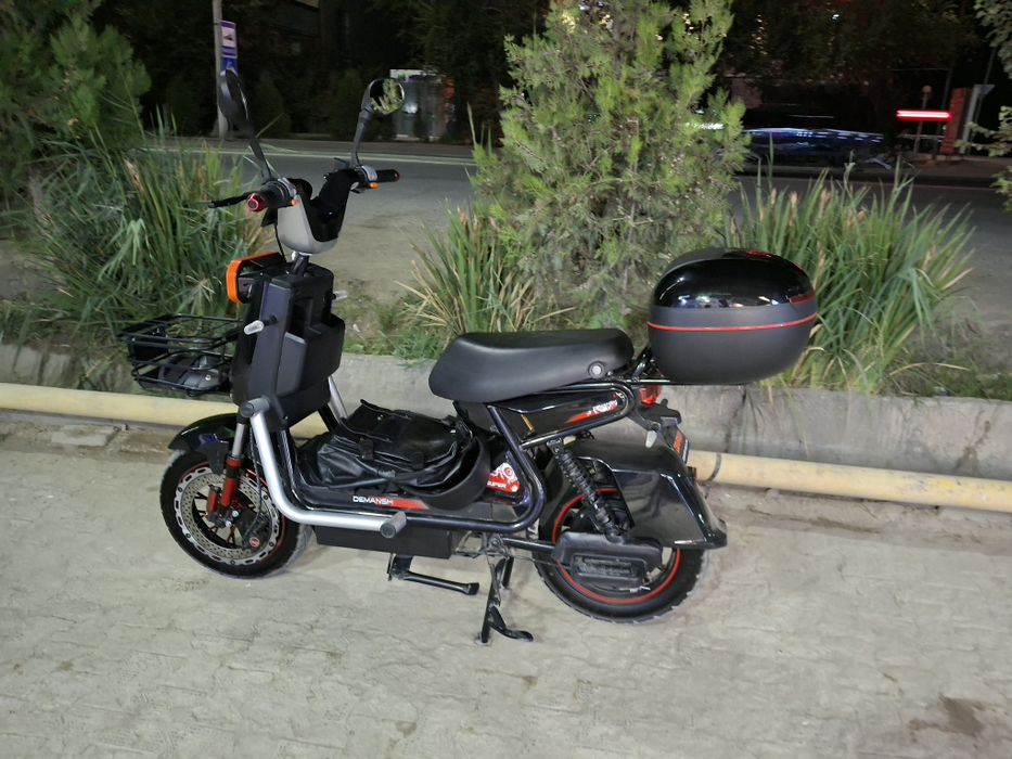 Skuter demansh zudlik