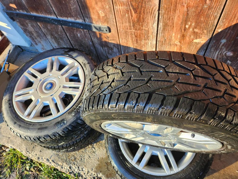Cauciucuri de iarnă cu jante din aluminiu