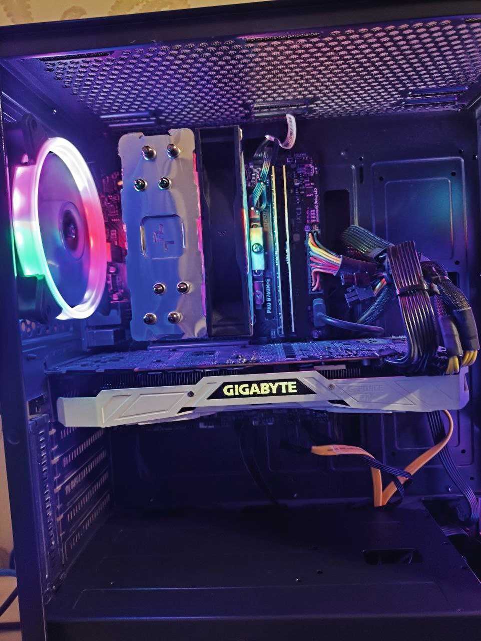 Компьютер CORE i5 13400F DD5 состояние отличное