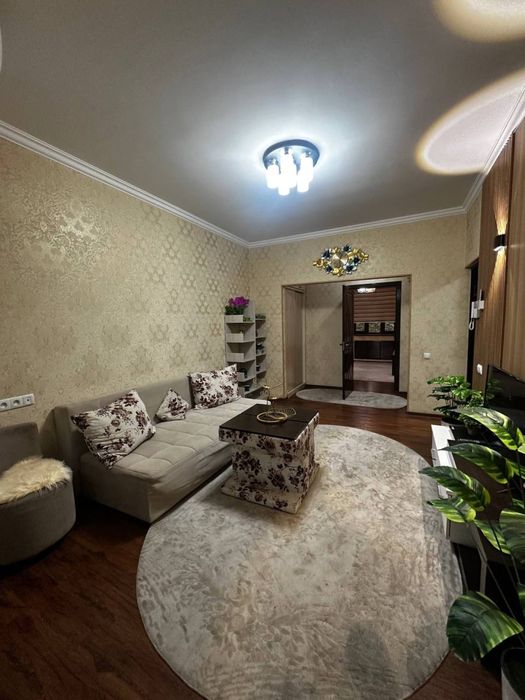 Срочно Продам 2 ком 3 этаж в доль дороге супер локация