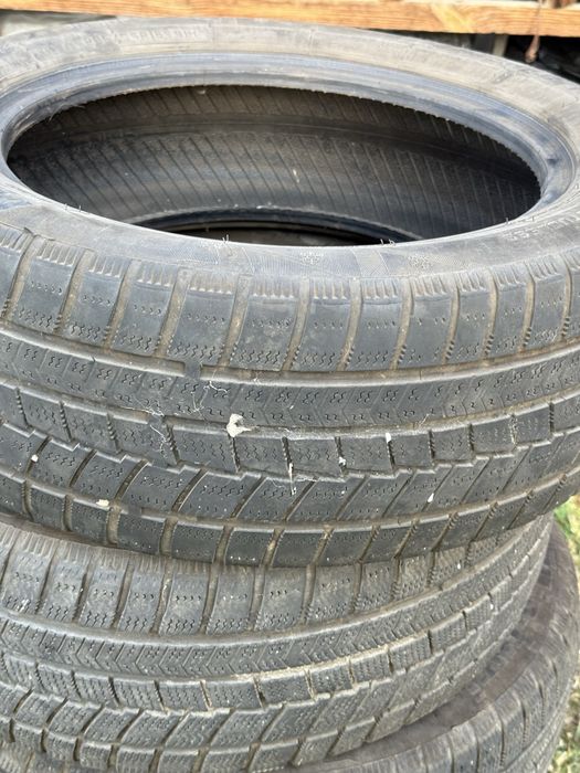 Продам комплект шин