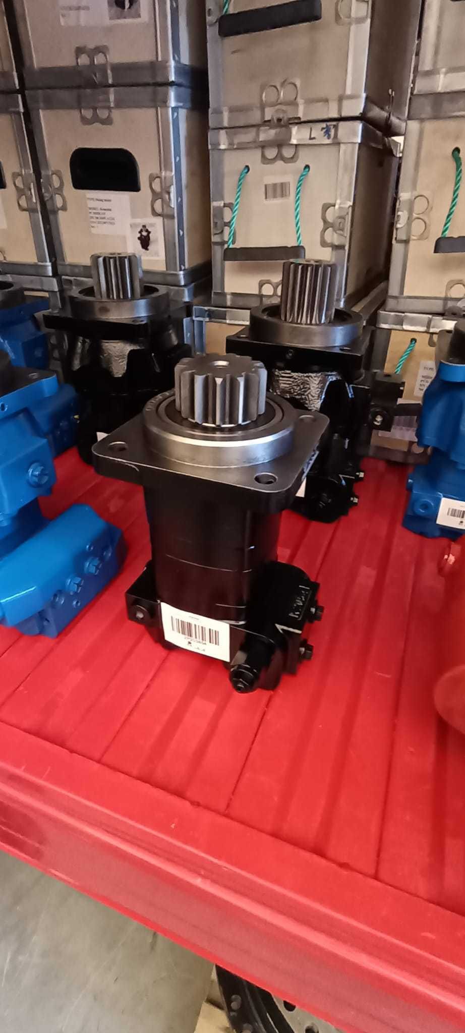 Pompe hidraulice și hidromotoare de rotire pentru excavatoare