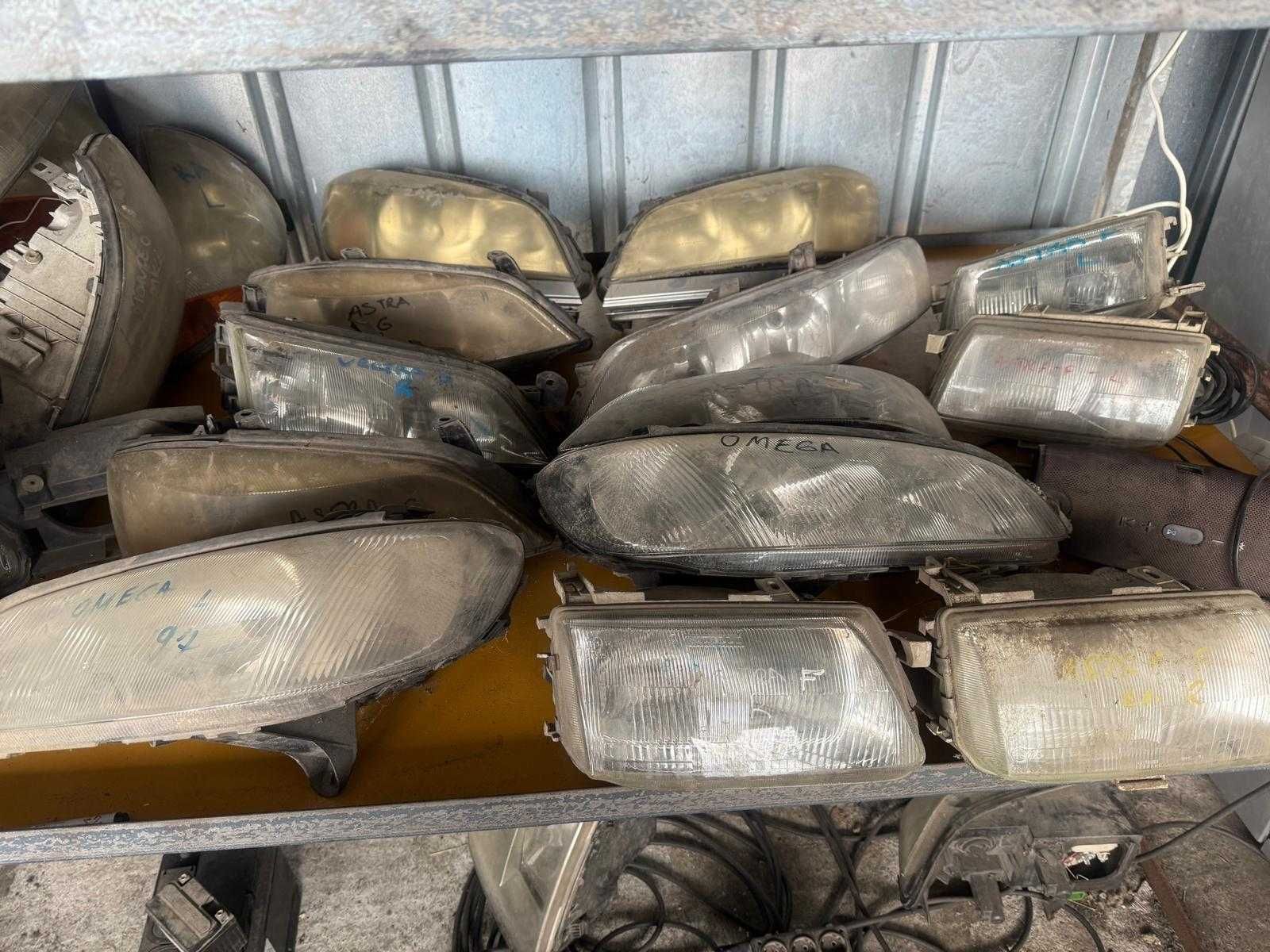 Продавам фарове за Renault / Ford / Vw / Audi / Mercedes / Opel / Fiat