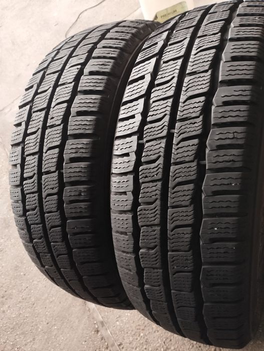 2 buc semi noi 215 65 16C Kumho iarna dot2024