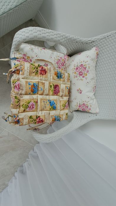 4 Perne Decorative Scaun ' Terasa' Bucatarie' stilul Shabby Chic