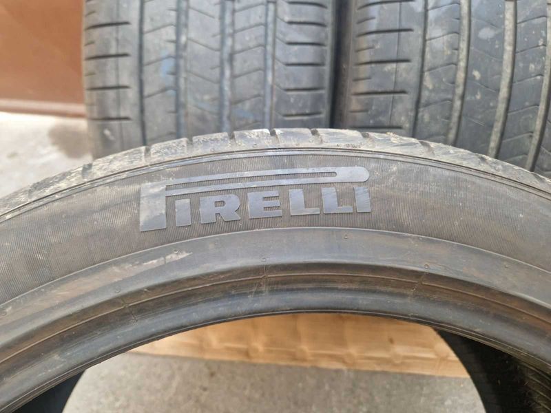 Pirelli R22 325/35
летни гуми 
DOT4919