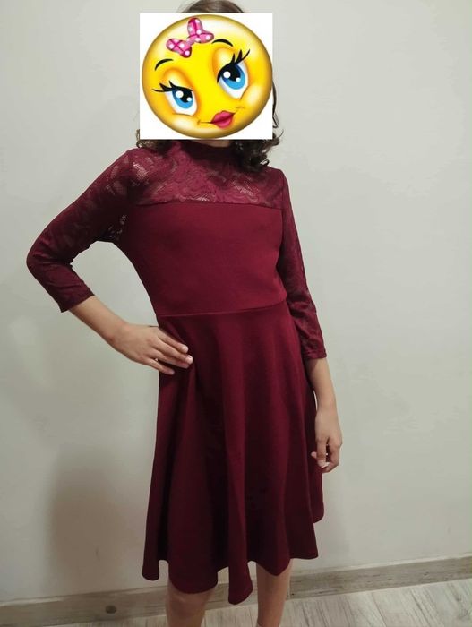 НОВА червена рокля