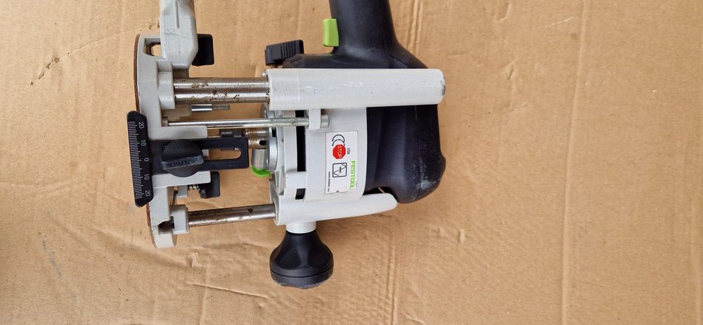 Festool freza de 1010 w