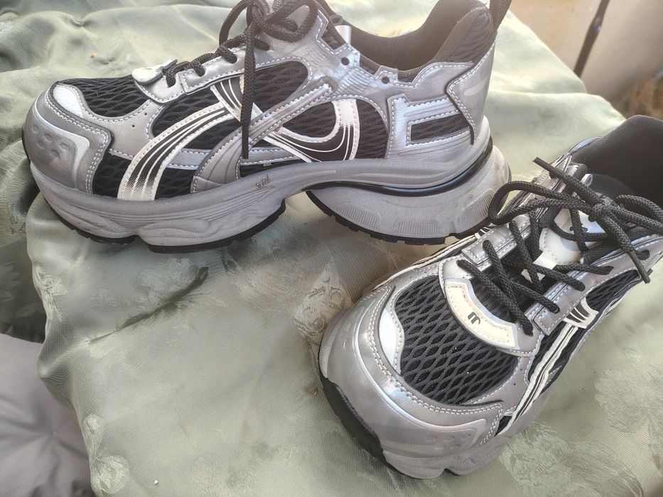 Маратонки SHEIN 40 номер